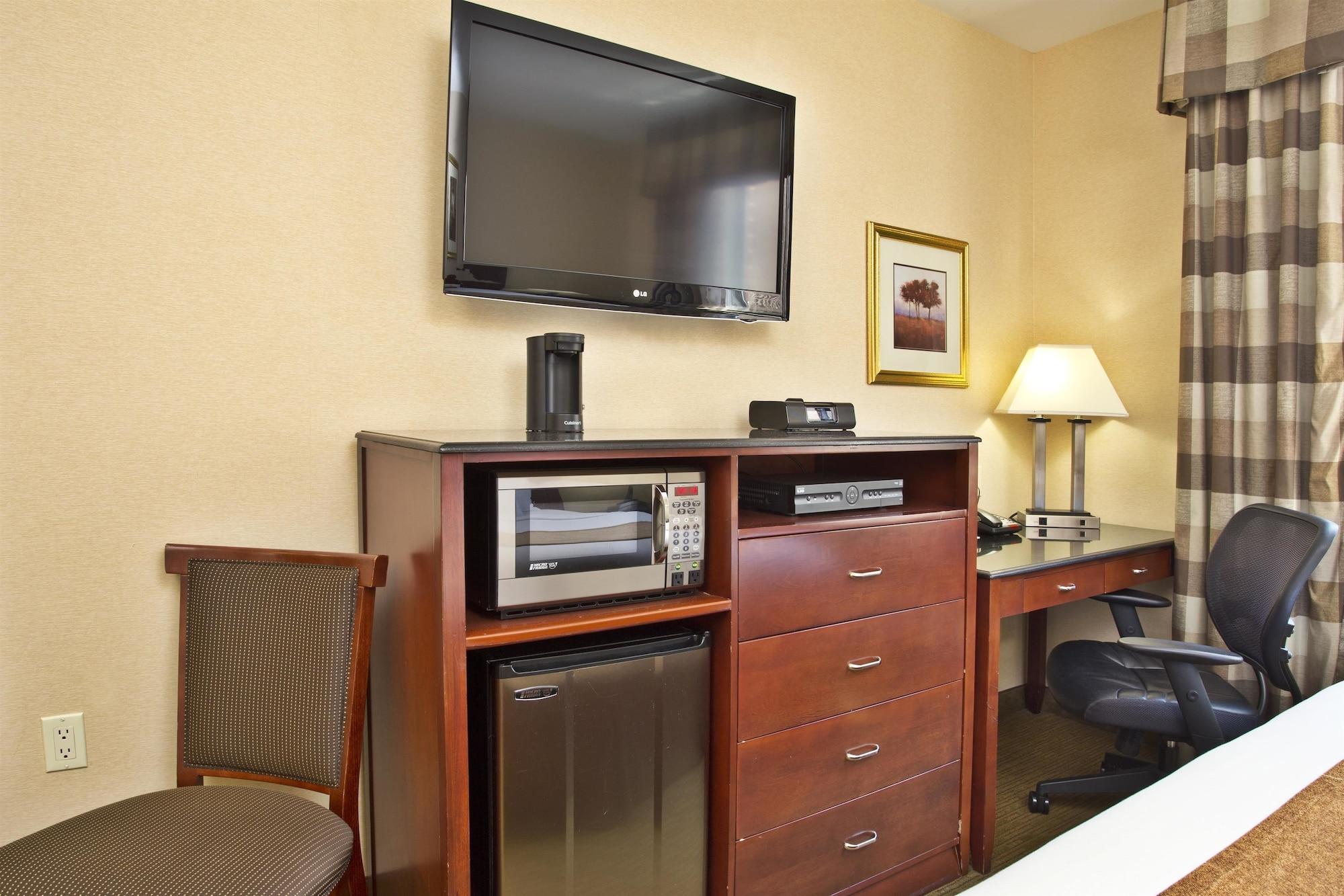 Best Western Plus Arena Hotel New York Bagian luar foto