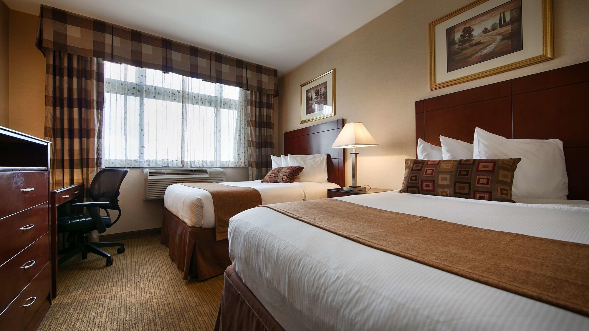 Best Western Plus Arena Hotel New York Bagian luar foto